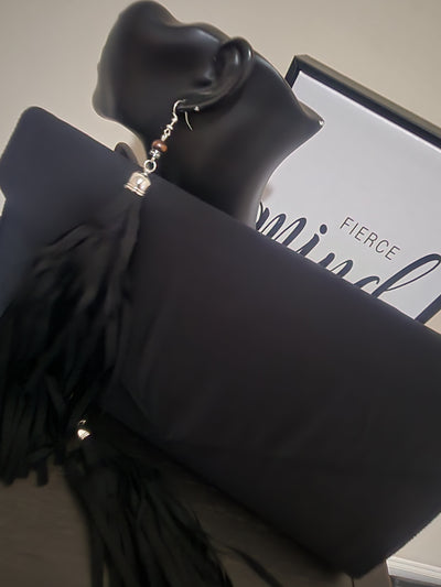 Black Beauty Clutch Tassel Set